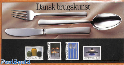 Industrial design 4v, Presentation pack